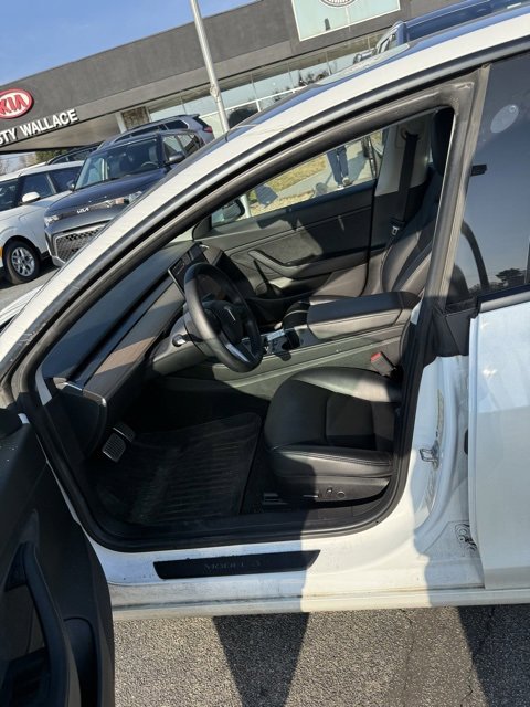 Used 2021 Tesla Model 3 Long Range image 9