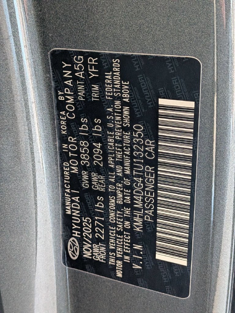 Used 2026 Hyundai Elantra Sport FWD image 32