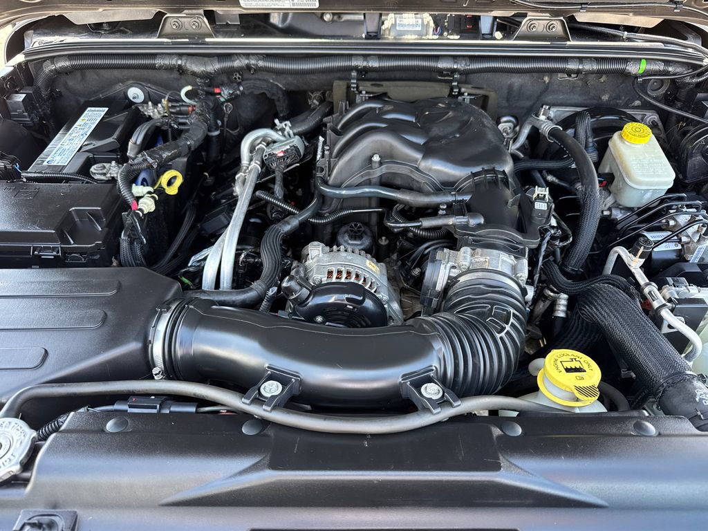 Used 2014 Jeep Wrangler Rubicon w/ Power Convenience Group AWD/4WD image 11