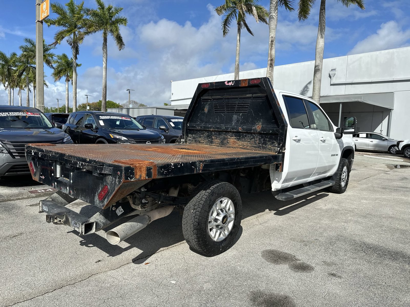 Used 2024 Chevrolet Silverado 2500 LT w/ Convenience Package AWD/4WD image 8