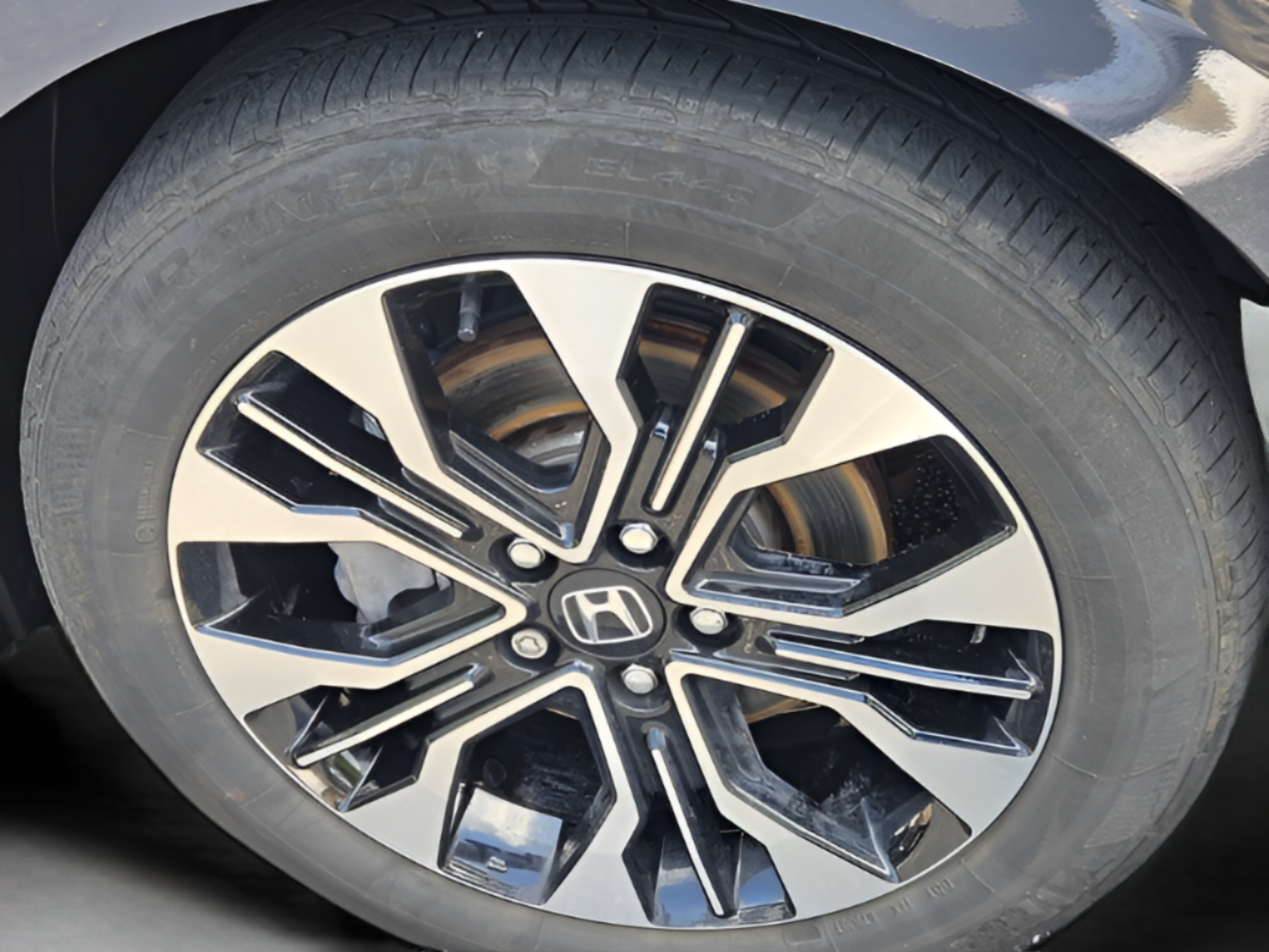 Used 2025 Honda Odyssey Elite image 32