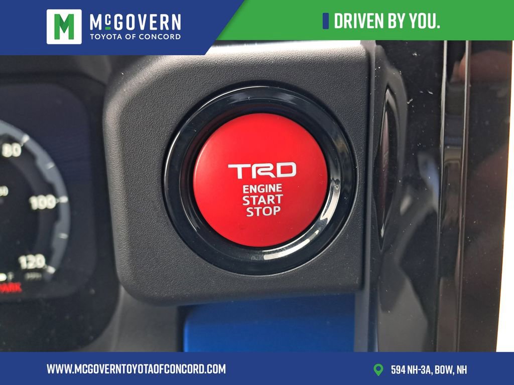 Used 2025 Toyota Tacoma TRD Sport image 32