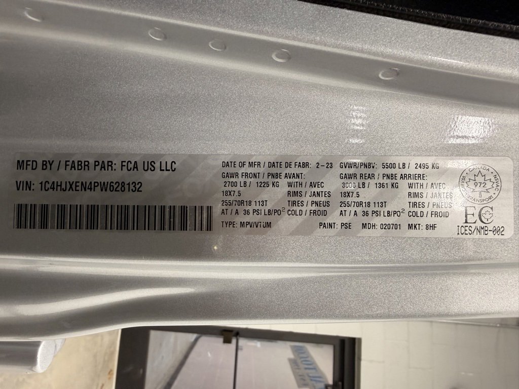 Used 2023 Jeep Wrangler Unlimited Sahara image 24