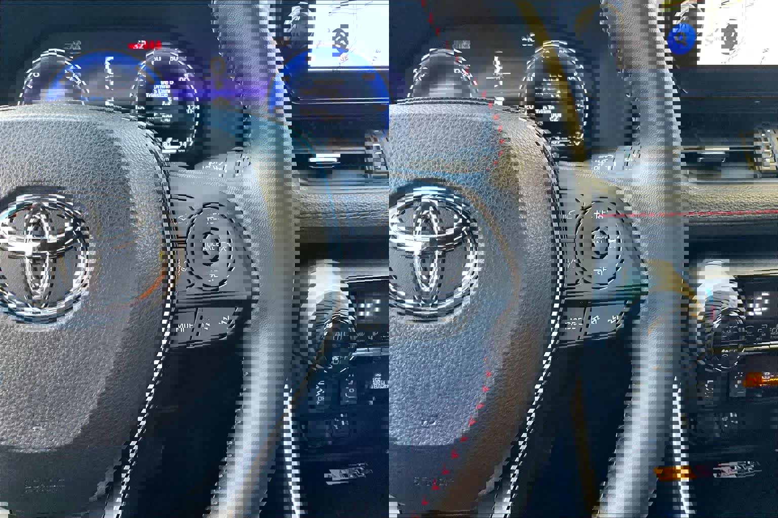 Used 2025 Toyota RAV4 XSE image 24