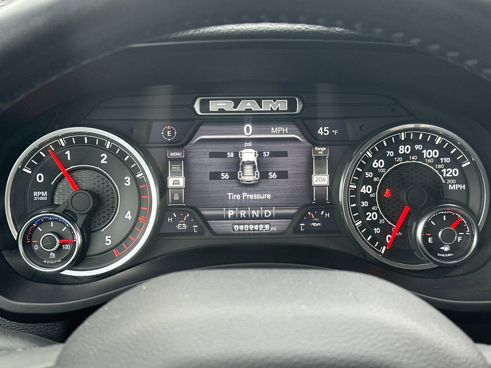 Used 2024 RAM 2500 Laramie image 24