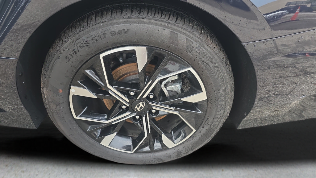 Used 2025 Hyundai Sonata SEL FWD image 30