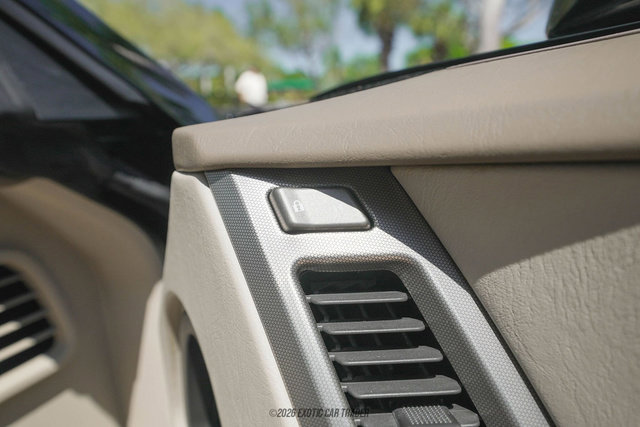 Used 2004 Cadillac XLR image 58