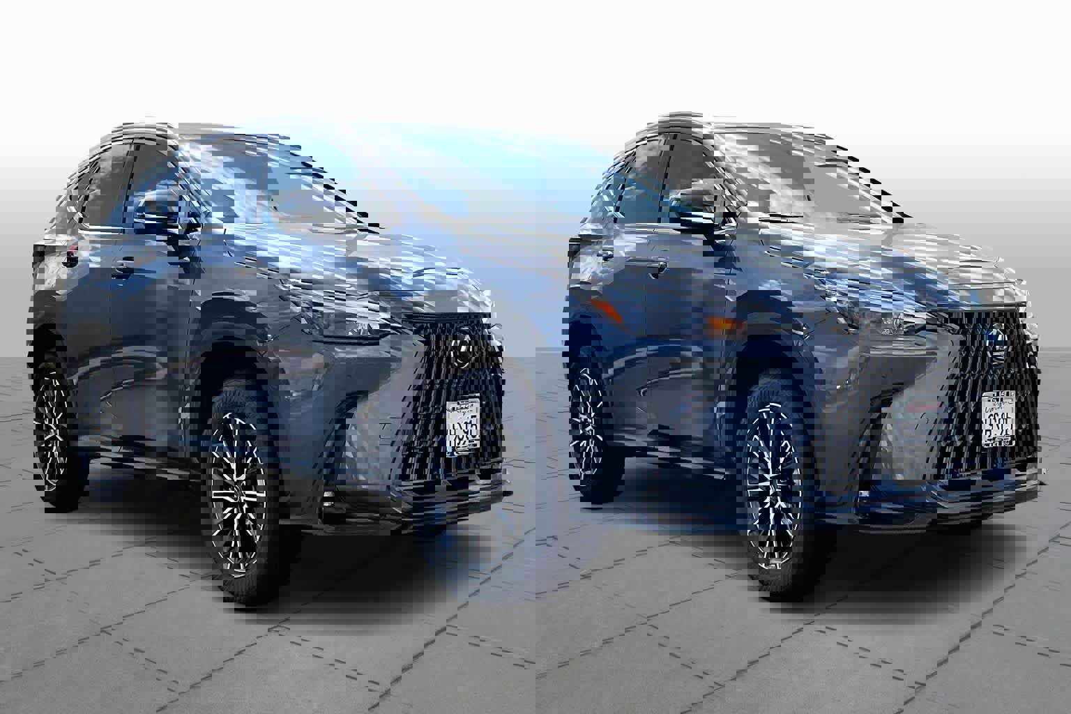 Used 2024 Lexus NX 350h AWD image 2