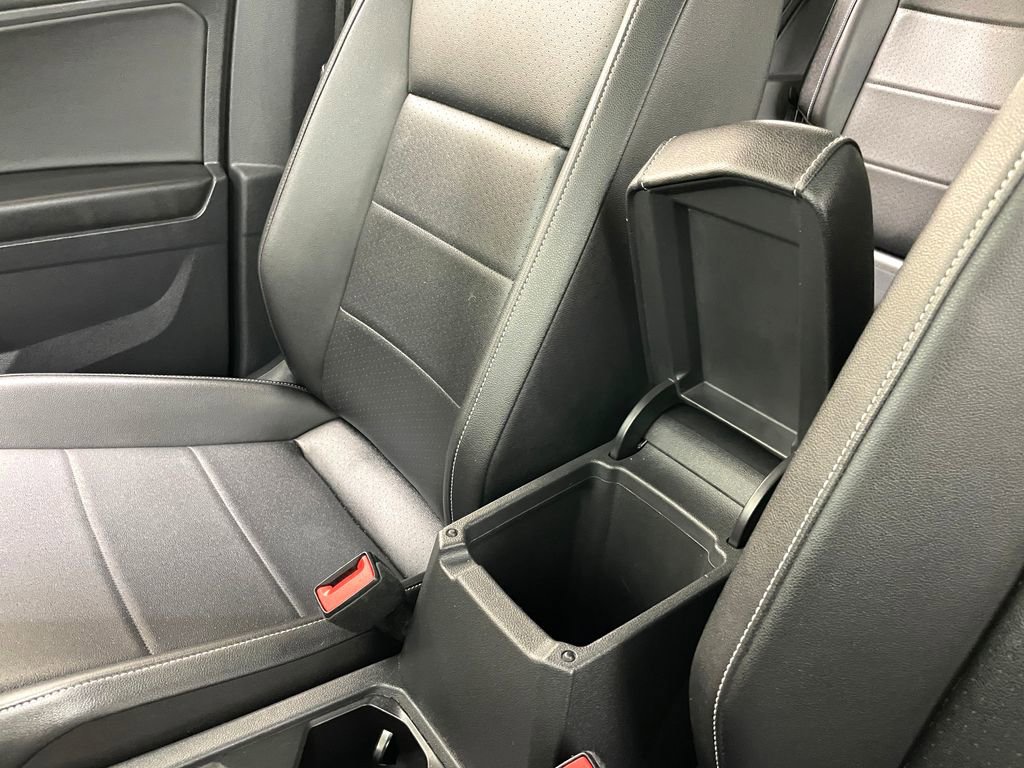 Used 2021 Volkswagen Tiguan SE R-Line image 34