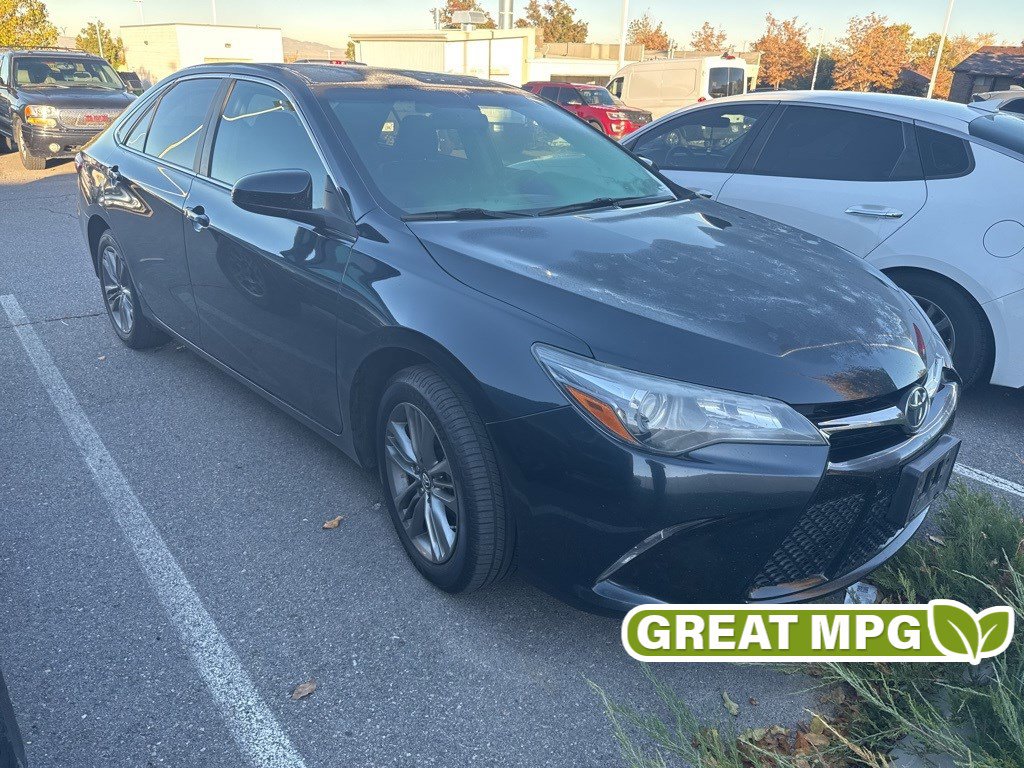 Used 2017 Toyota Camry SE