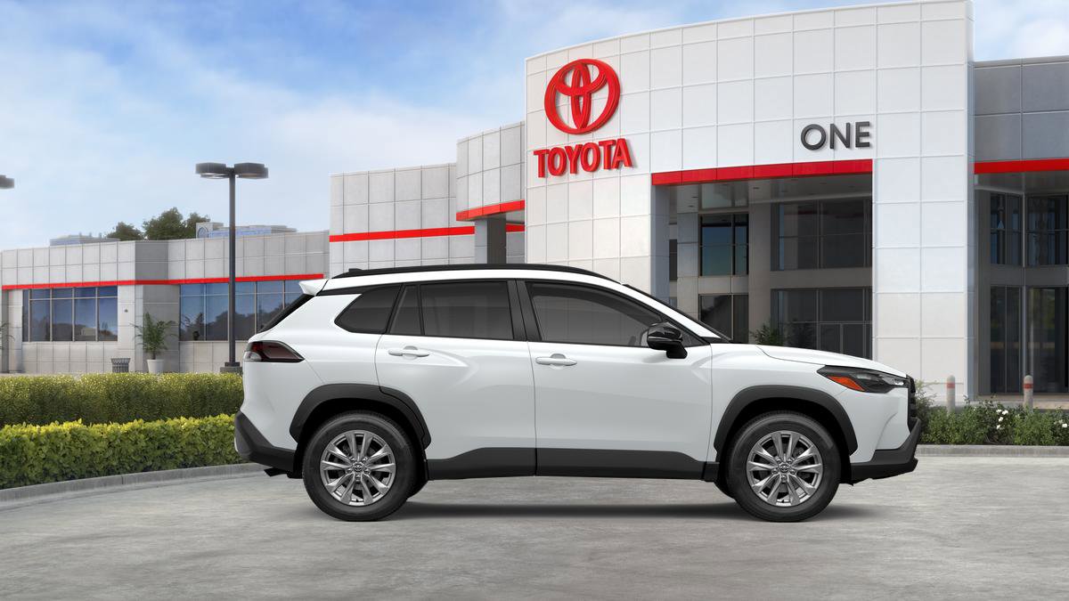 New 2026 Toyota Corolla Cross LE w/ Moonroof Package image 36