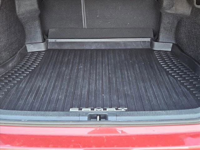 Used 2019 Toyota Camry SE image 6