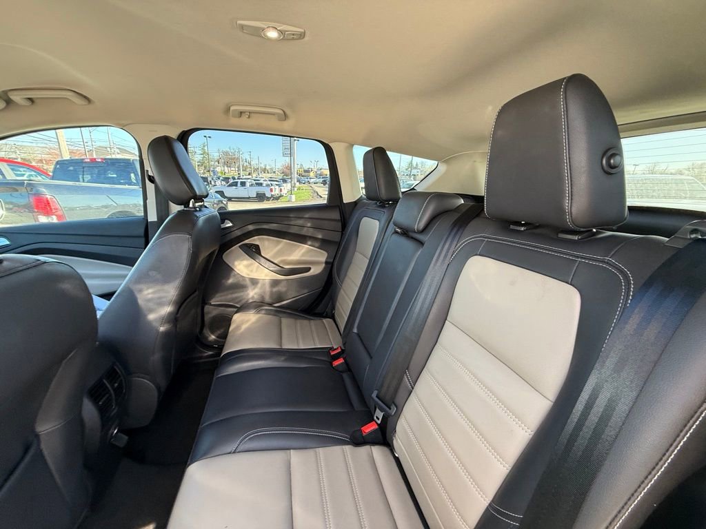 Used 2019 Ford Escape SEL image 25