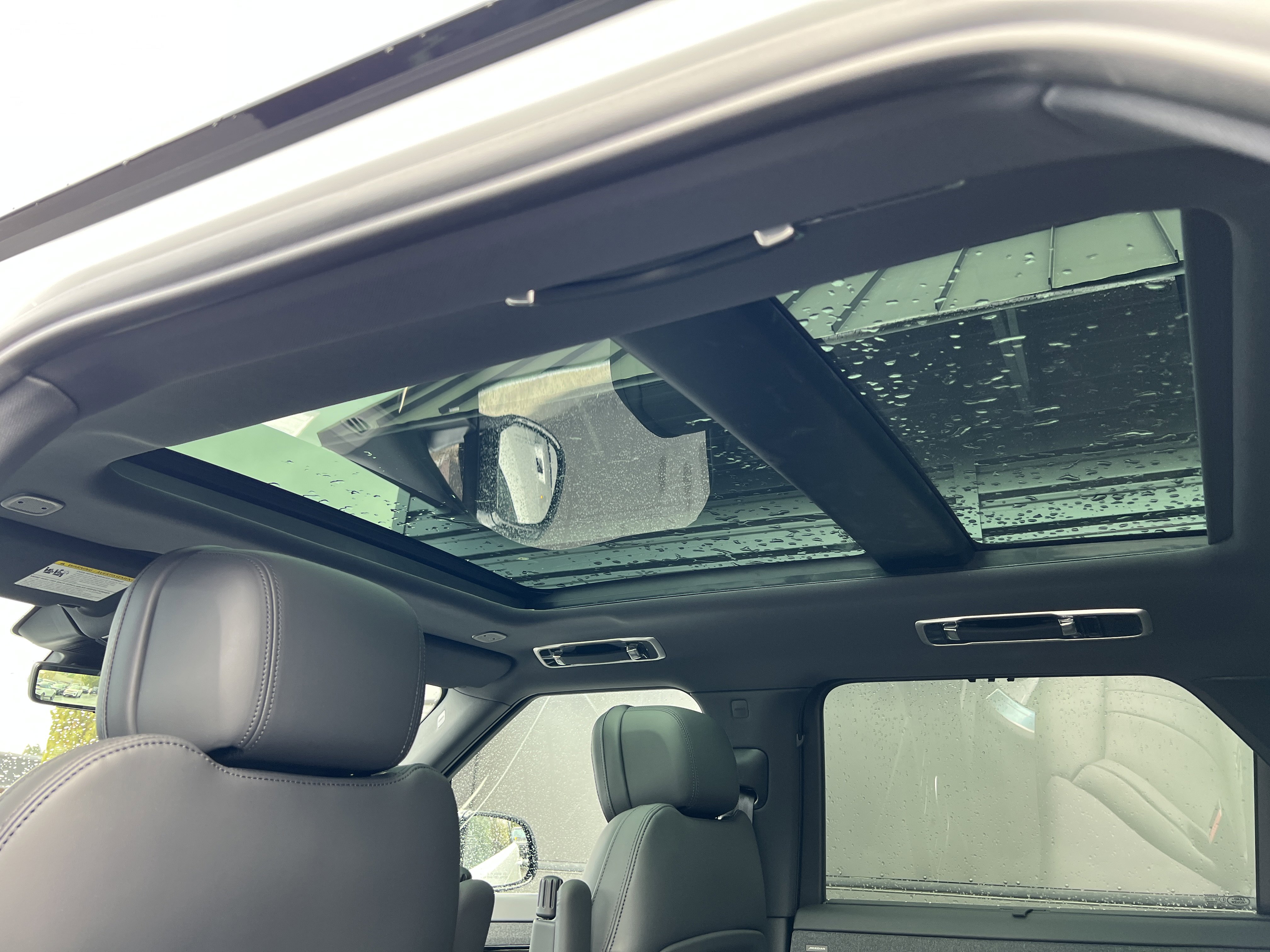 New 2025 Land Rover Range Rover Sport Dynamic SE image 18