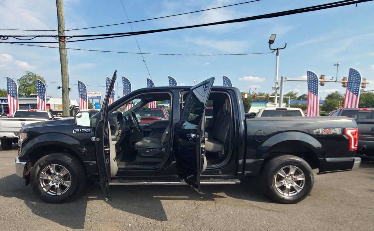 Used 2017 Ford F150 XLT w/ Equipment Group 301A Mid AWD/4WD image 8