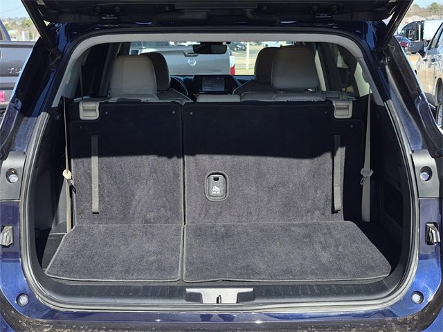 Used 2020 Toyota Highlander XLE image 9