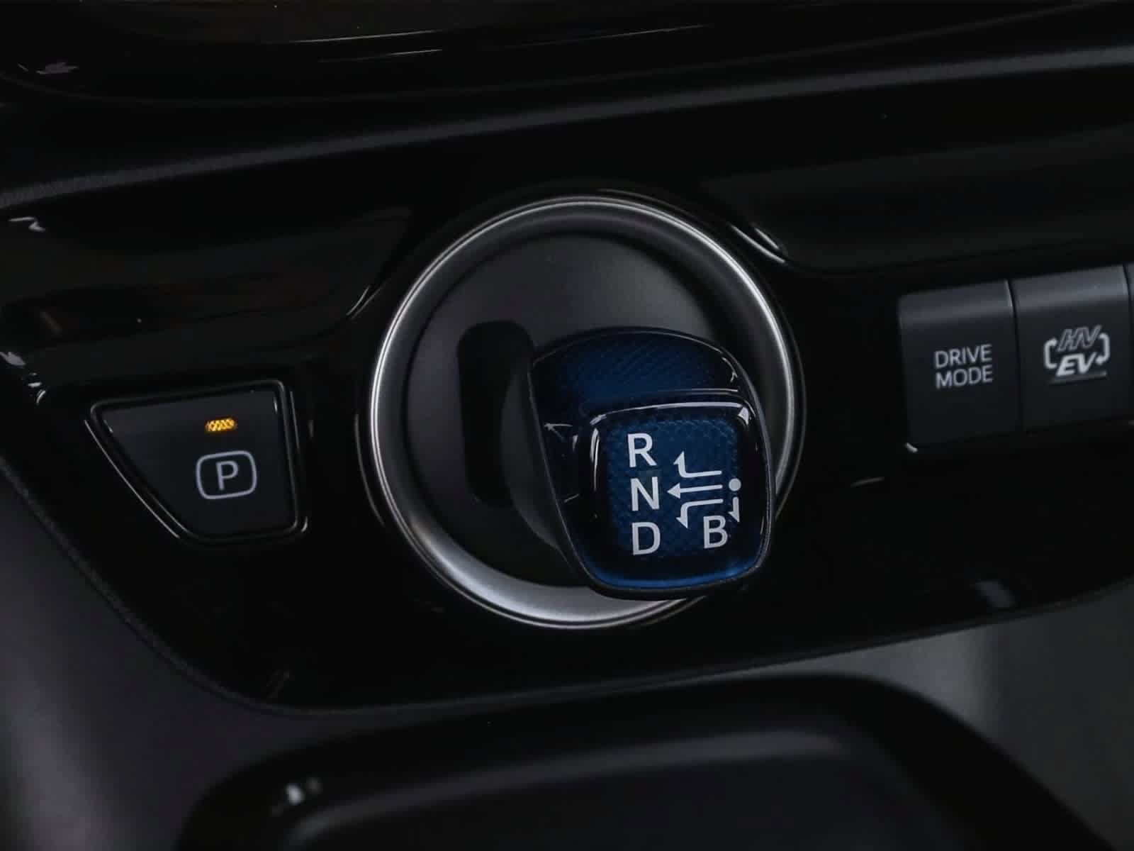 Used 2020 Toyota Prius Prime LE FWD image 25