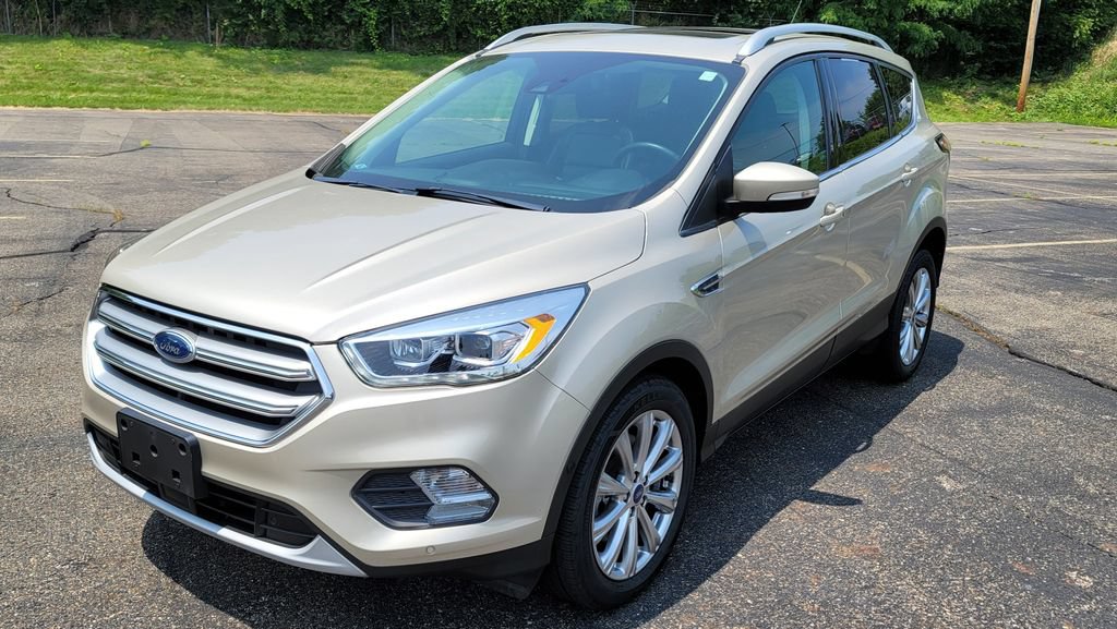 Used 2017 Ford Escape Titanium w/ Equipment Group 301A FWD image 3