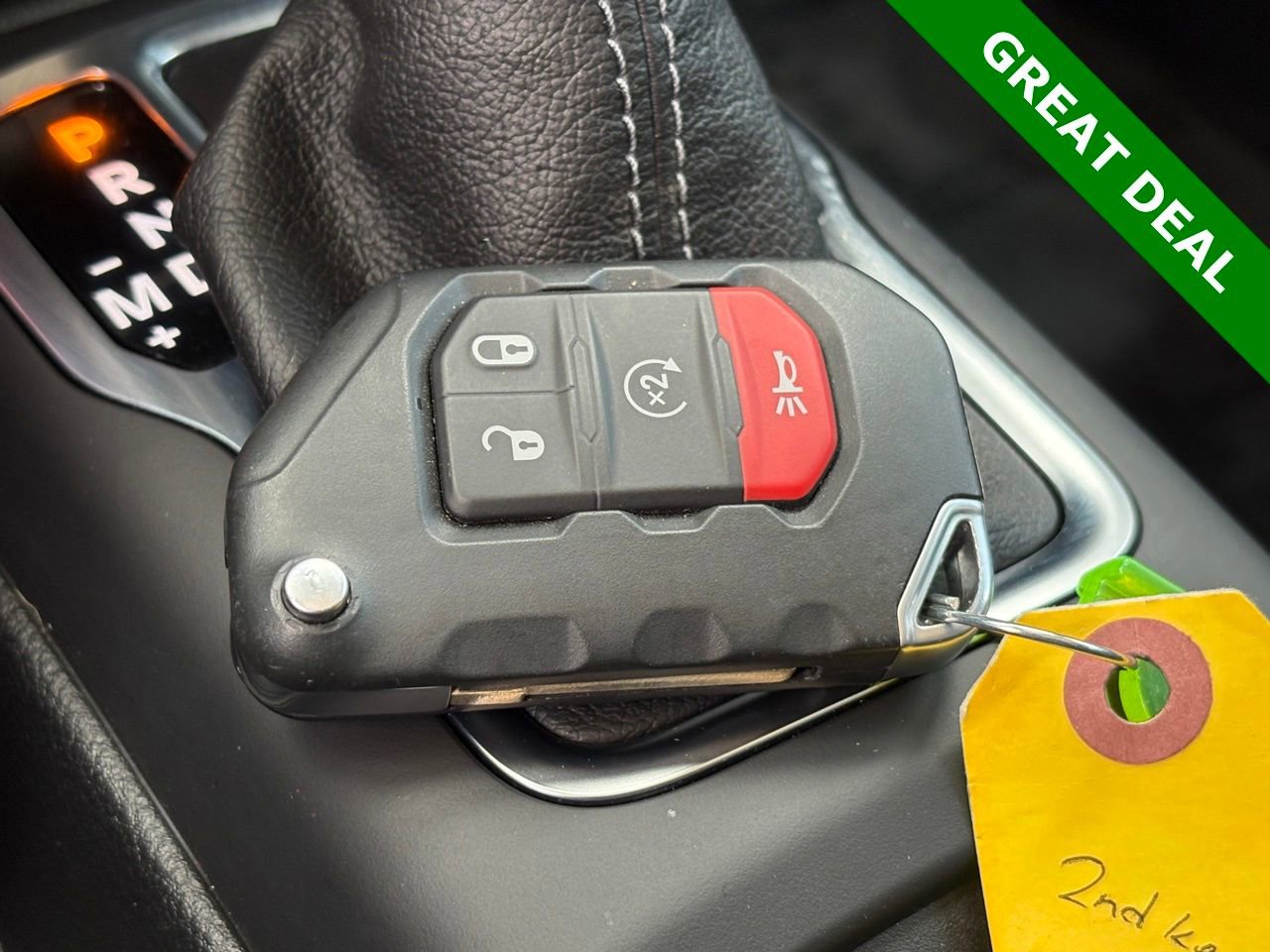 Used 2025 Jeep Gladiator Rubicon w/ Convenience Group AWD/4WD image 48