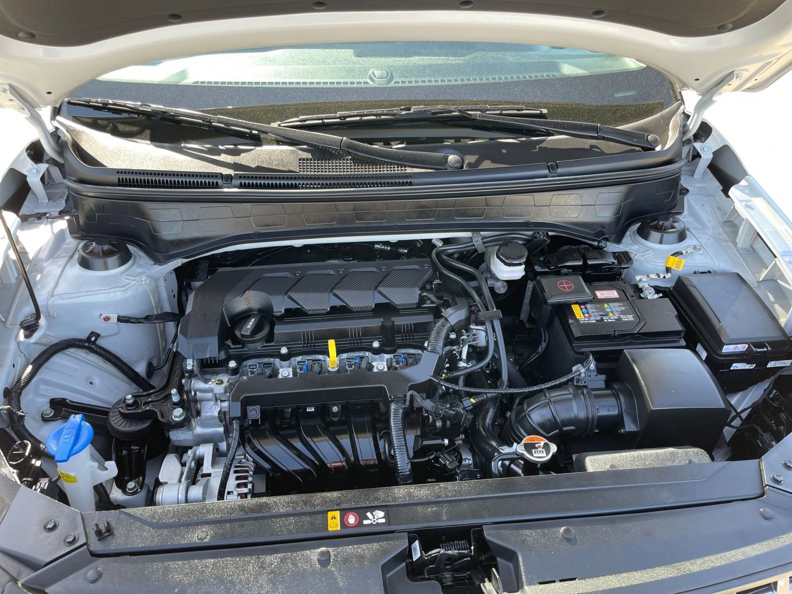 Used 2025 Hyundai Venue SEL image 33