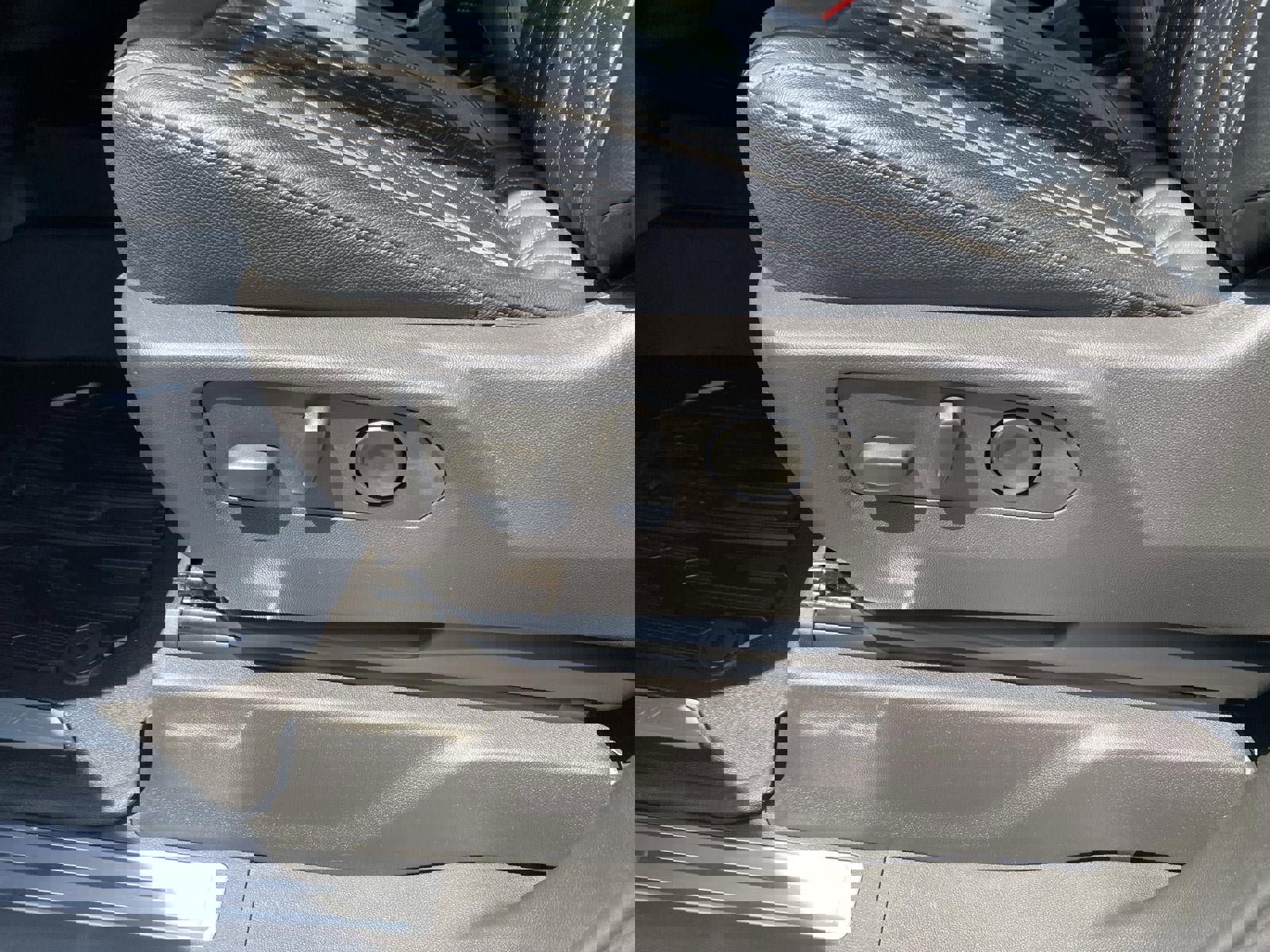 Used 2023 GMC Sierra 1500 Elevation AWD/4WD image 29