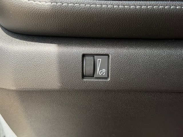Used 2024 Chevrolet Colorado LT w/ LT Convenience Package II RWD image 25