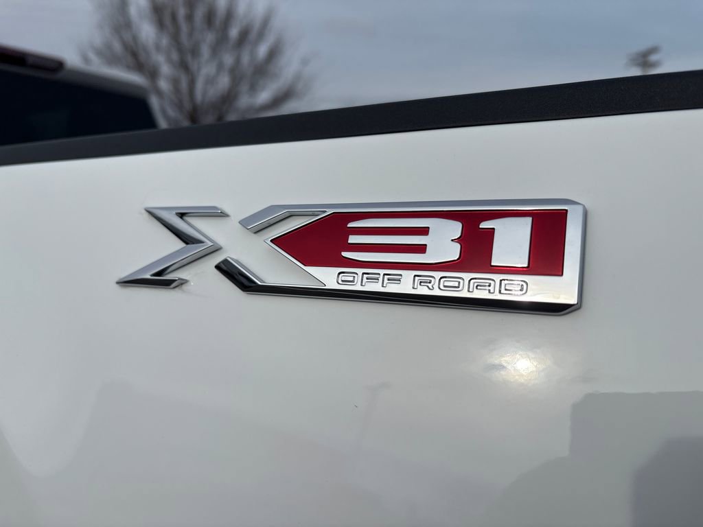 New 2026 GMC Sierra 2500 4x4 Crew Cab Pro w/ 1SA Pro Safety Plus Package image 12
