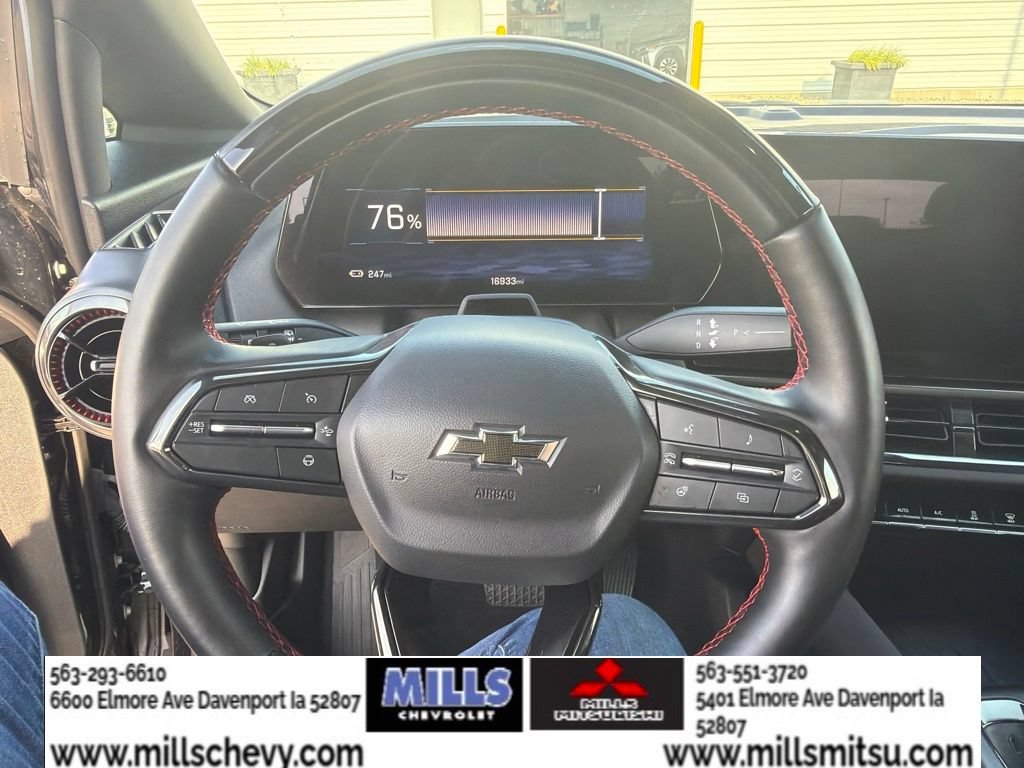 Used 2024 Chevrolet Equinox EV RS FWD image 13