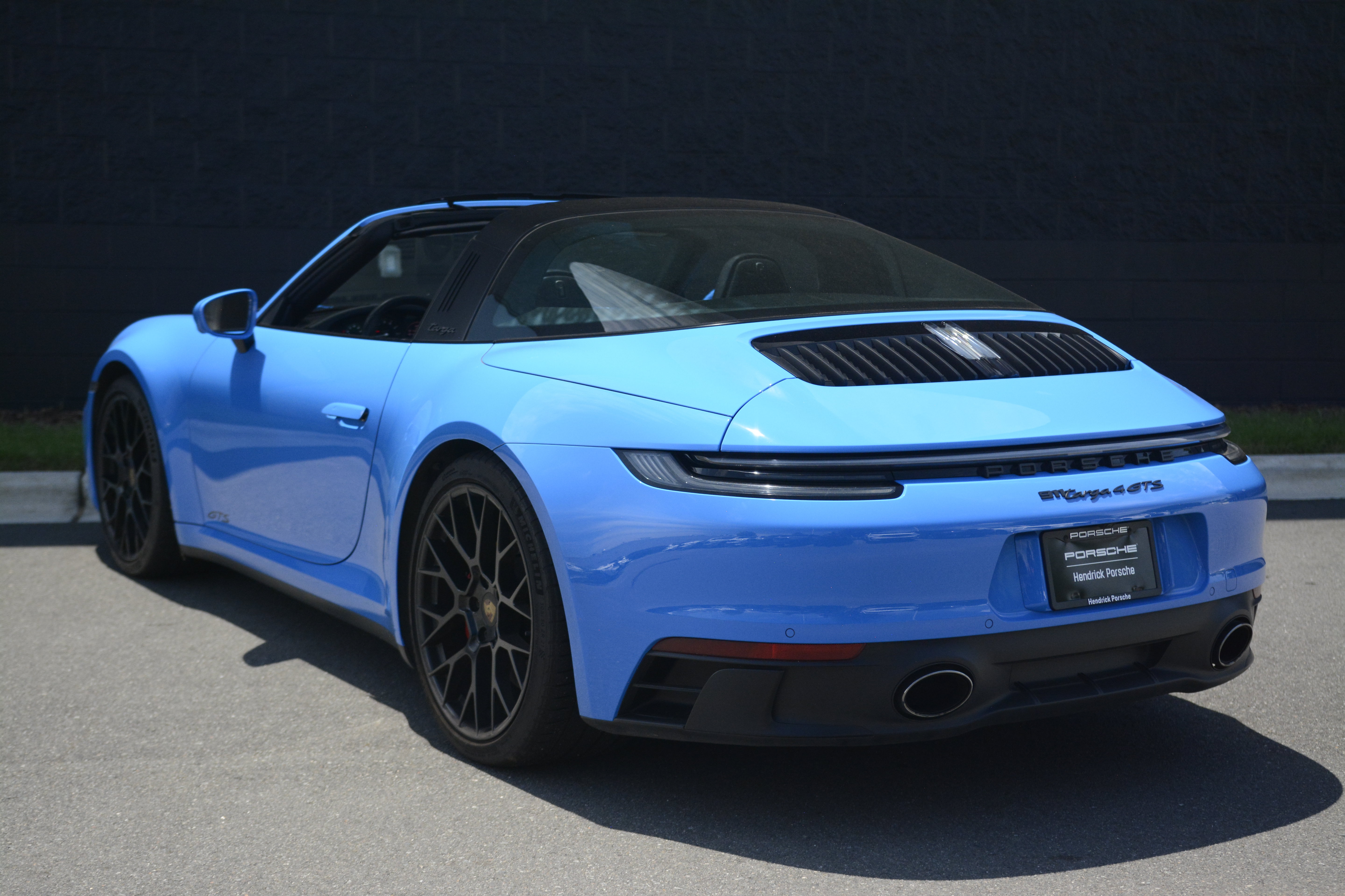 Certified 2022 Porsche 911 Targa 4 GTS AWD/4WD image 3