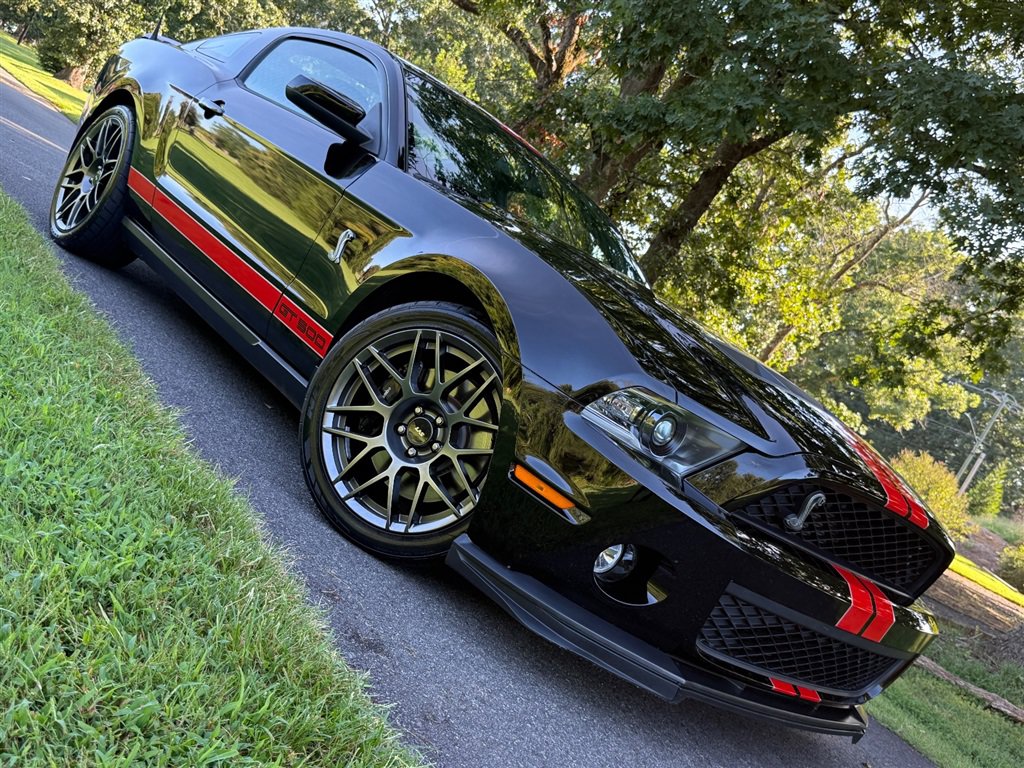Used 2012 Ford Mustang Shelby GT500 w/ SVT Performance Pkg RWD image 29