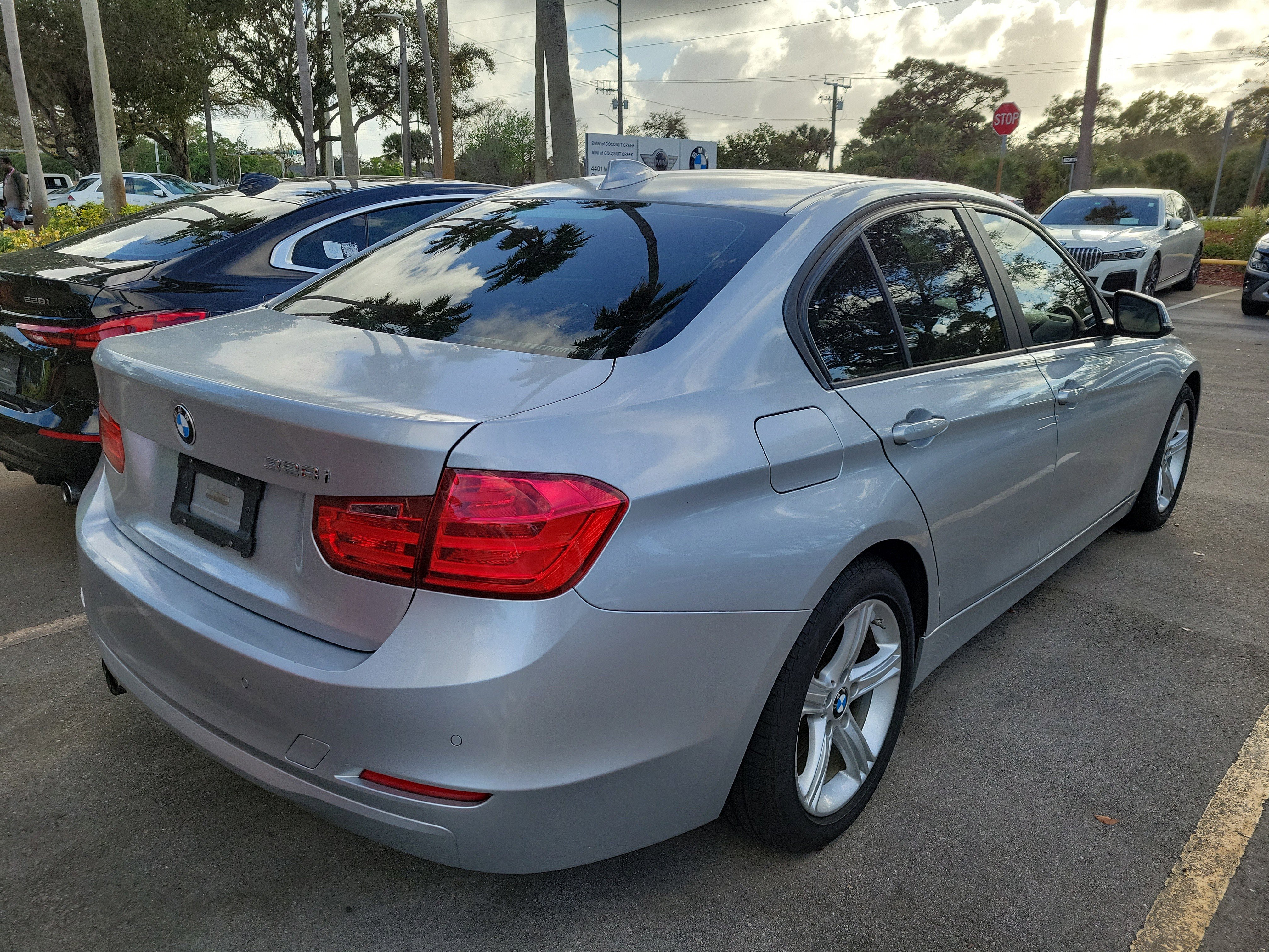 Used 2015 BMW 328i Sedan RWD image 7