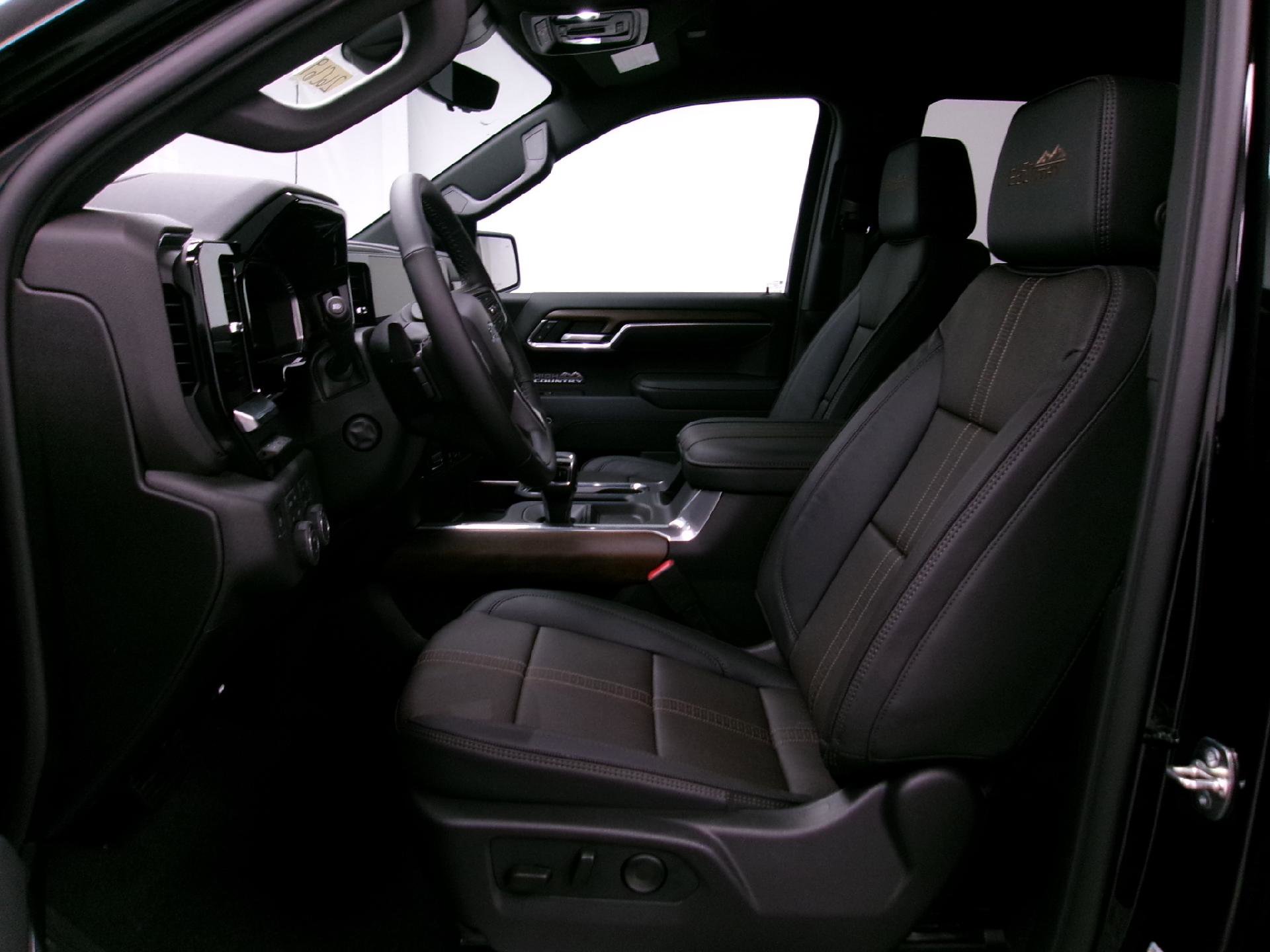 New 2026 Chevrolet Silverado 1500 High Country w/ Midnight Edition image 8