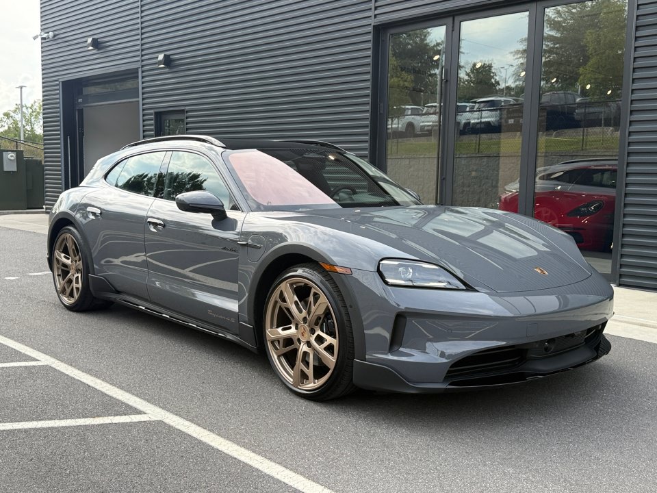 New 2026 Porsche Taycan 4S AWD/4WD image 9
