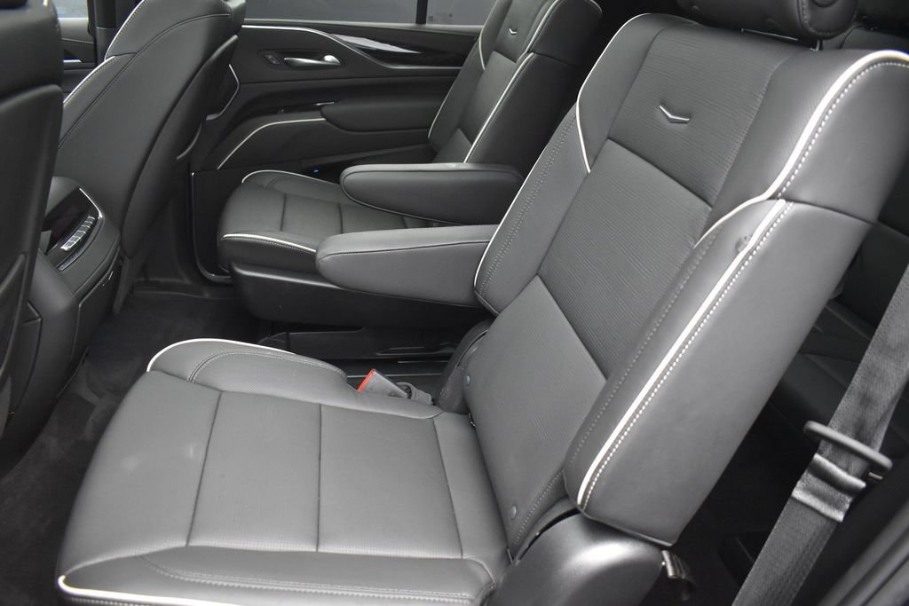 Used 2022 Cadillac Escalade Sport w/ Touring Package AWD/4WD image 27
