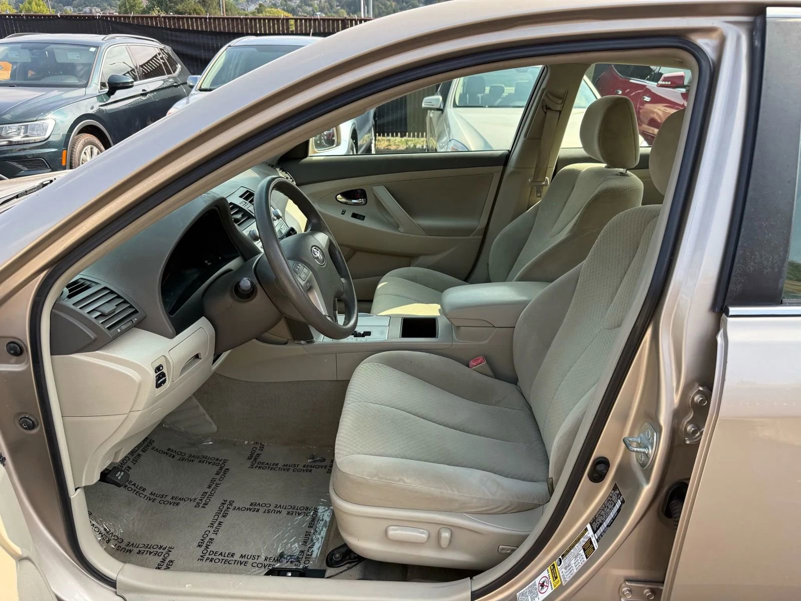 Used 2009 Toyota Camry LE image 9