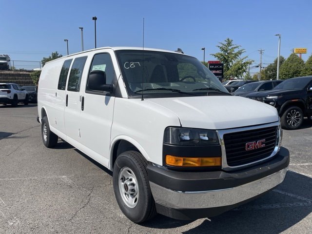 New 2025 GMC Savana 2500 Extended w/ Driver Convenience Package image 4