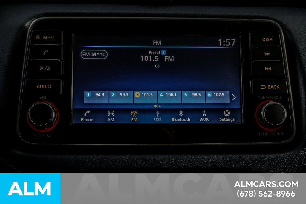 Used 2025 Nissan Versa SV FWD image 33