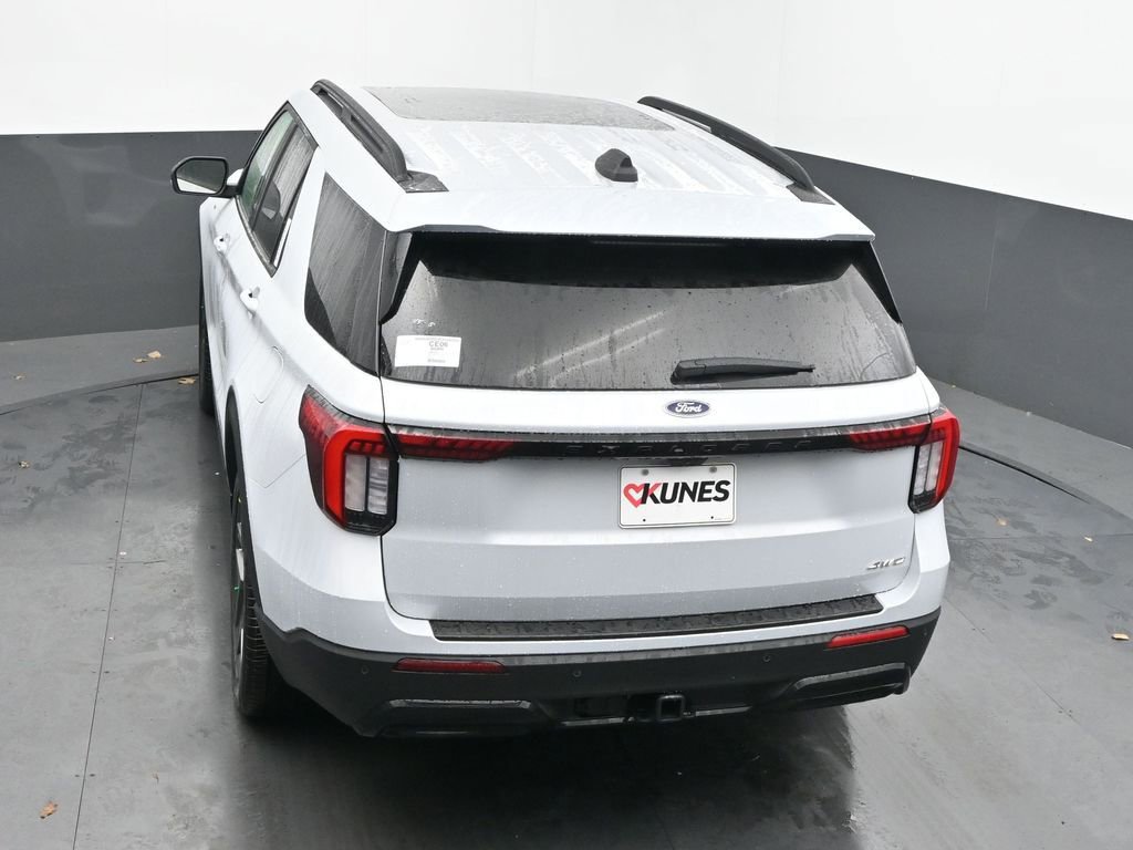New 2026 Ford Explorer ST-Line w/ ST-Line Street Pack image 39