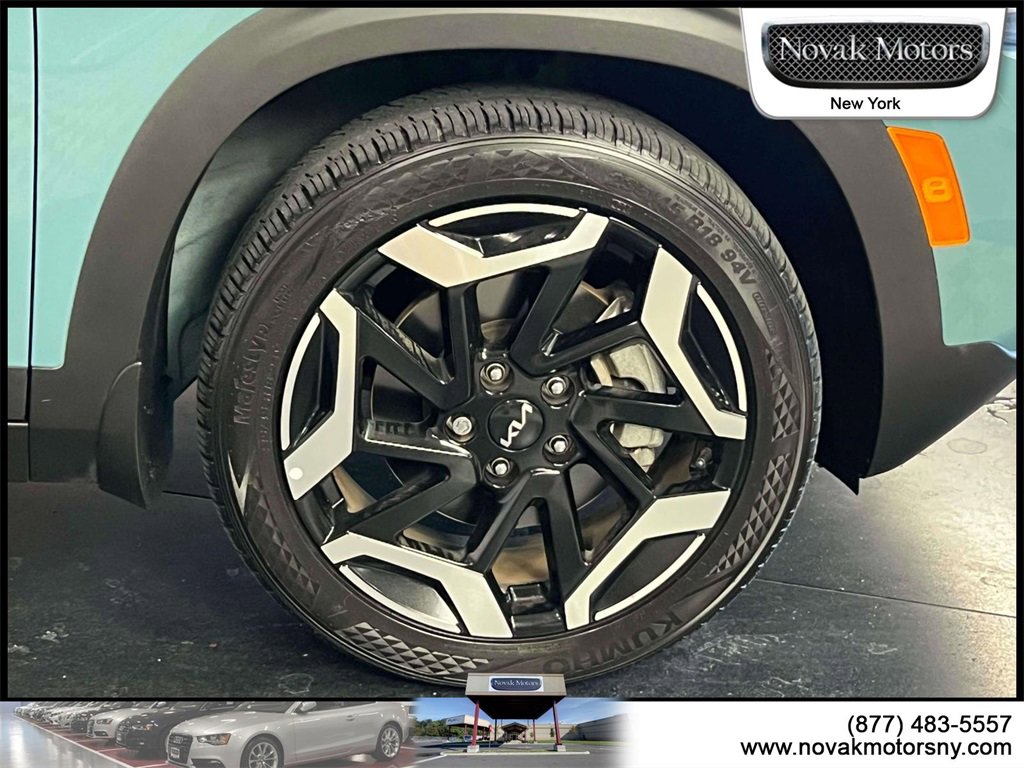 Used 2024 Kia Seltos SX image 9