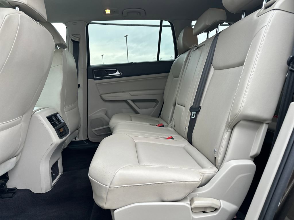 Used 2019 Volkswagen Atlas SE w/ Panoramic Sunroof Package image 14