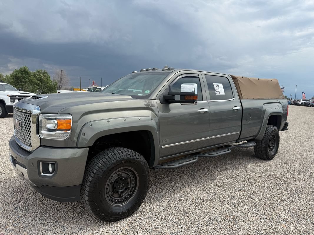 Used 2017 GMC Sierra 3500 Denali w/ Duramax Plus Package AWD/4WD image 5