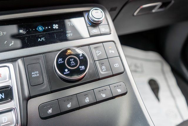 Used 2024 Hyundai Palisade Calligraphy image 45