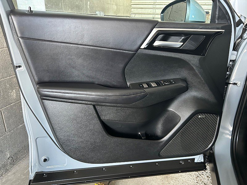 Used 2026 Mitsubishi Outlander SE FWD image 17