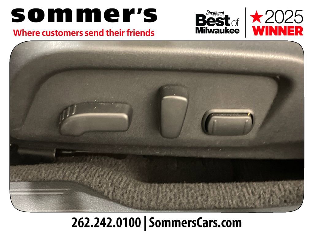 Used 2015 Subaru Legacy 2.5i Limited AWD/4WD image 10