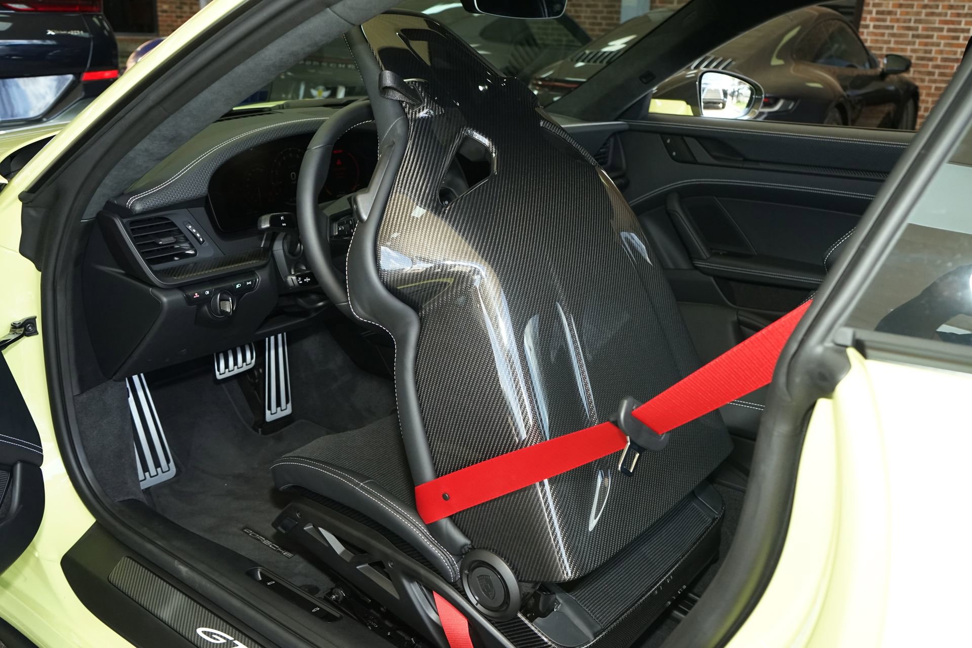 Used 2026 Porsche 911 GT3 RWD image 29