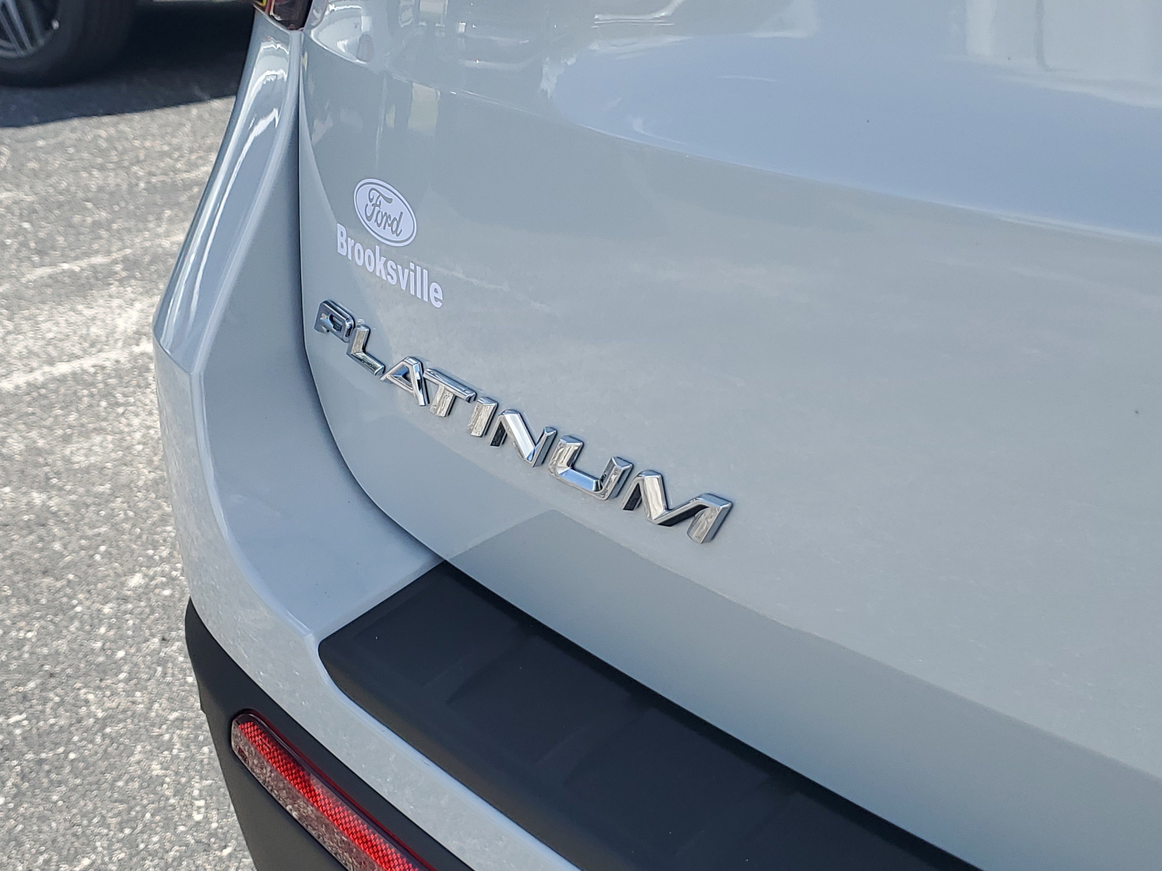 New 2026 Ford Explorer Platinum RWD image 7