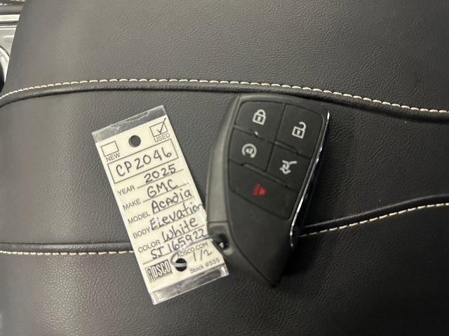 Used 2025 GMC Acadia Elevation image 36