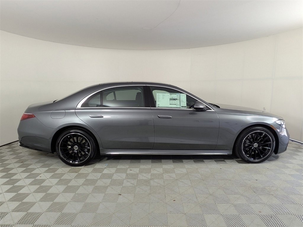 New 2026 Mercedes-Benz S 580 4MATIC Sedan image 3