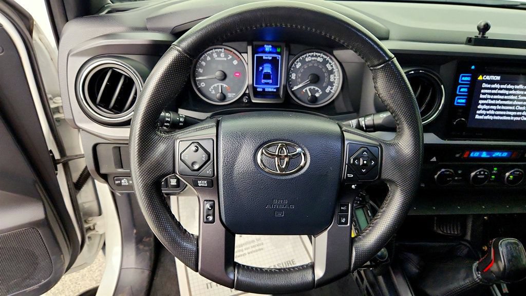 Used 2018 Toyota Tacoma TRD Pro AWD/4WD image 13