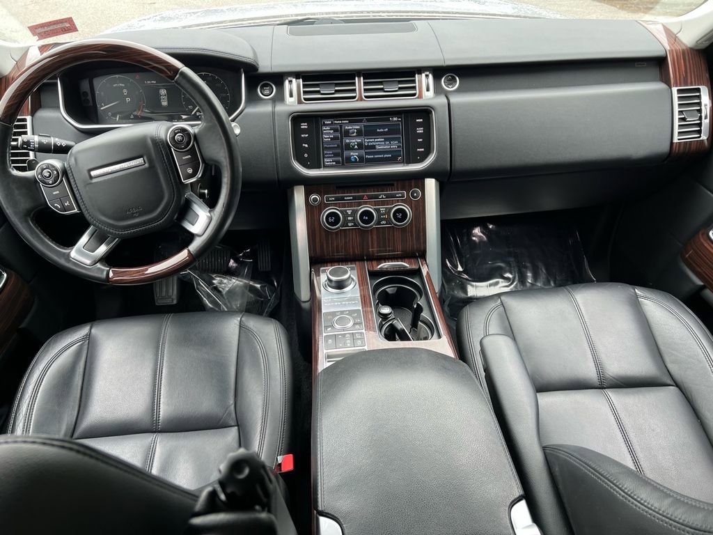 Used 2015 Land Rover Range Rover image 24